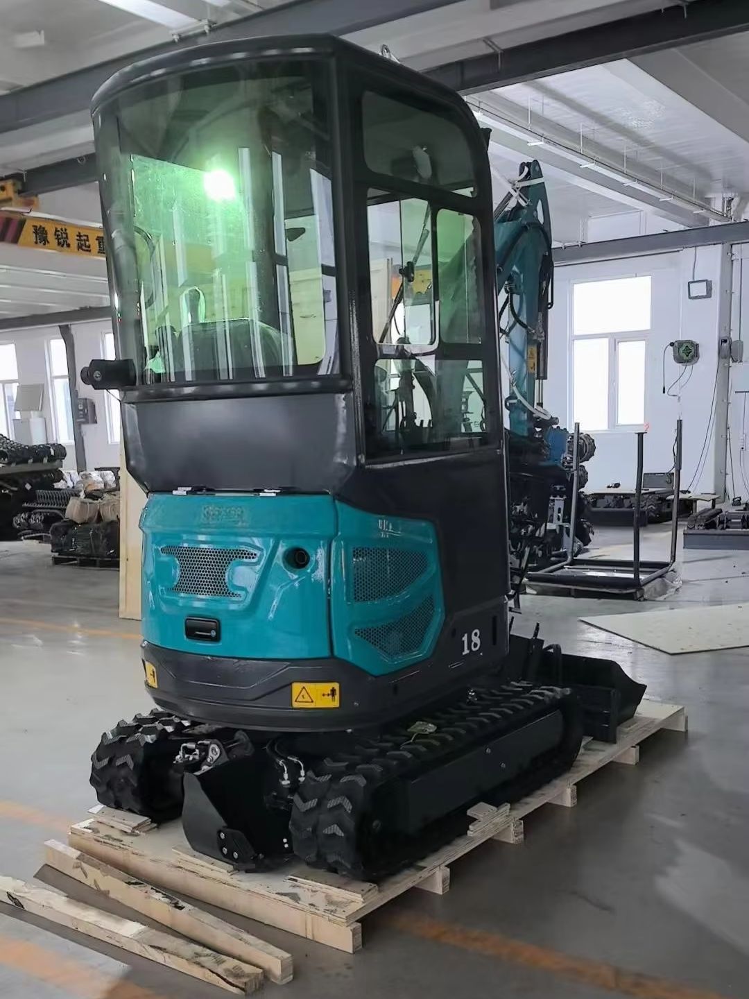 1.8 Ton Mini Excavator with At - Agriculture Gardening Farming reseña y precio